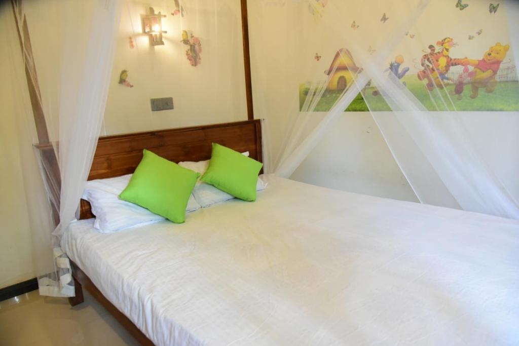 Sanjee Villa Хикадува Екстериор снимка
